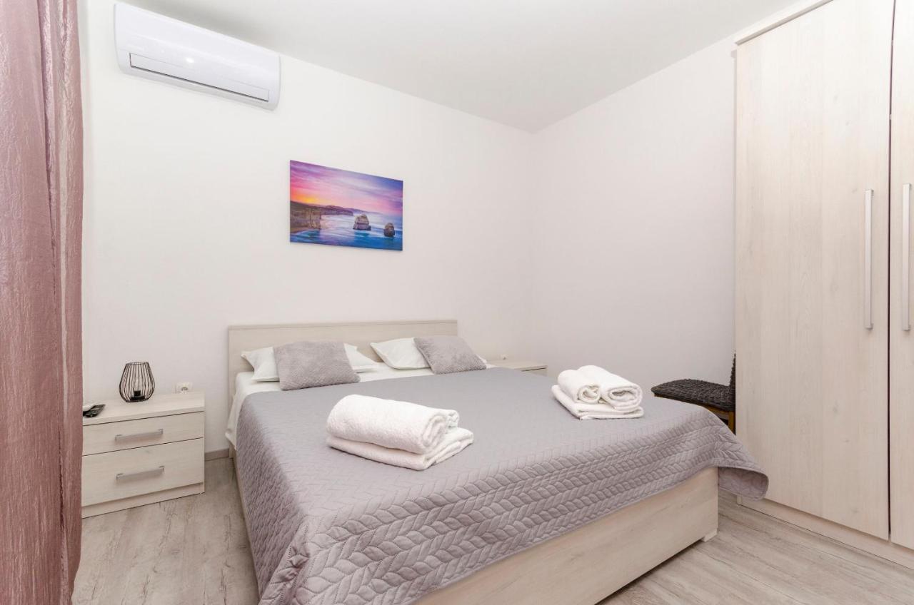 סופטאר Apartments Silvana מראה חיצוני תמונה